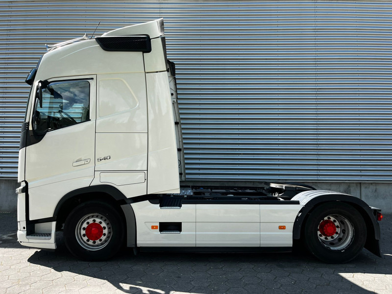 Volvo FH 540 / Retarder / I-Shift / I-Park Cool / Full Air / 2 Tanks - Tegljač: slika Volvo FH 540 / Retarder / I-Shift / I-Park Cool / Full Air / 2 Tanks - Tegljač Volvo FH 540 / Retarder / I-Shift / I-Park Cool / Full Air / 2 Tanks - Tegljač: slika Volvo FH 540 / Retarder / I-Shift / I-Park Cool / Full Air / 2 Tanks - Tegljač