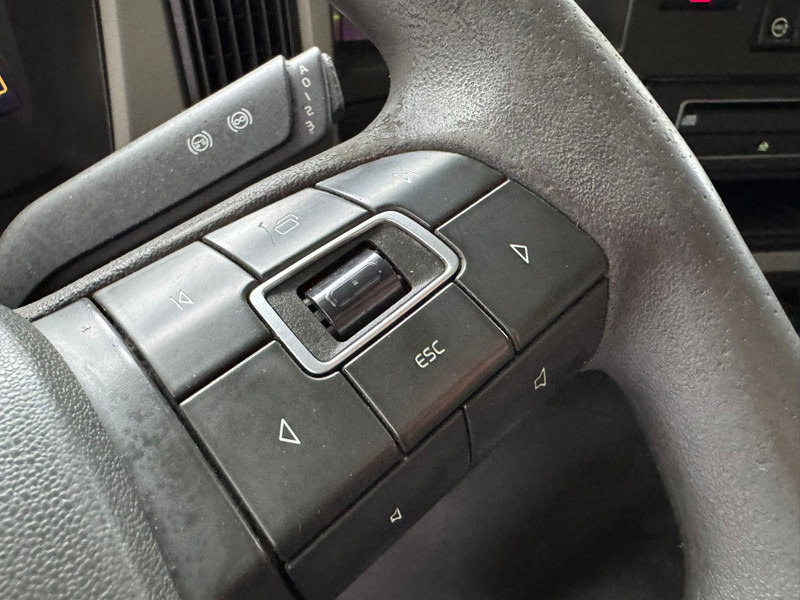 Kamion-šasija Volvo FM 410 / 8X4 / I-Shift / ADR / Tridem / TUV: 6-2026 / NL Truck: slika Kamion-šasija Volvo FM 410 / 8X4 / I-Shift / ADR / Tridem / TUV: 6-2026 / NL Truck Kamion-šasija Volvo FM 410 / 8X4 / I-Shift / ADR / Tridem / TUV: 6-2026 / NL Truck: slika Kamion-šasija Volvo FM 410 / 8X4 / I-Shift / ADR / Tridem / TUV: 6-2026 / NL Truck