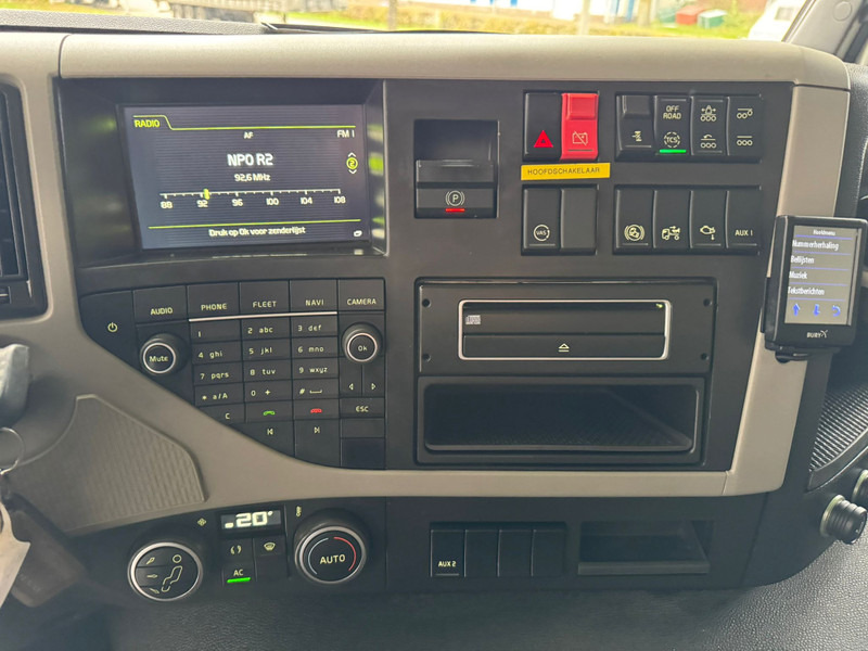 Kamion-šasija Volvo FM 410 / 8X4 / I-Shift / ADR / Tridem / TUV: 6-2026 / NL Truck: slika Kamion-šasija Volvo FM 410 / 8X4 / I-Shift / ADR / Tridem / TUV: 6-2026 / NL Truck Kamion-šasija Volvo FM 410 / 8X4 / I-Shift / ADR / Tridem / TUV: 6-2026 / NL Truck: slika Kamion-šasija Volvo FM 410 / 8X4 / I-Shift / ADR / Tridem / TUV: 6-2026 / NL Truck