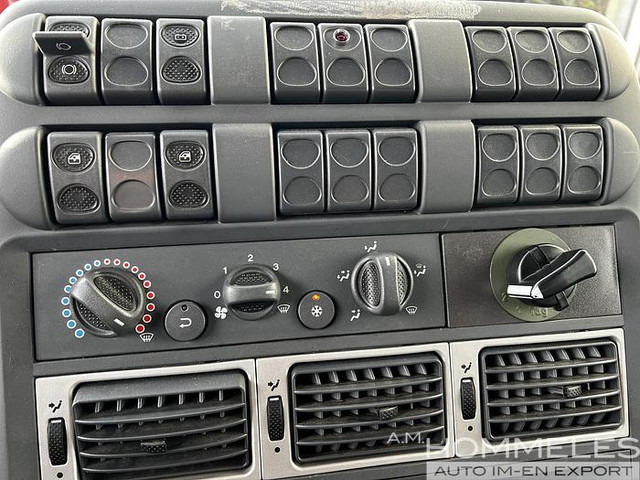 Iveco 100E22 4x4 (M104) - Kamion s otvorenim sandukom: slika Iveco 100E22 4x4 (M104) - Kamion s otvorenim sandukom Iveco 100E22 4x4 (M104) - Kamion s otvorenim sandukom: slika Iveco 100E22 4x4 (M104) - Kamion s otvorenim sandukom