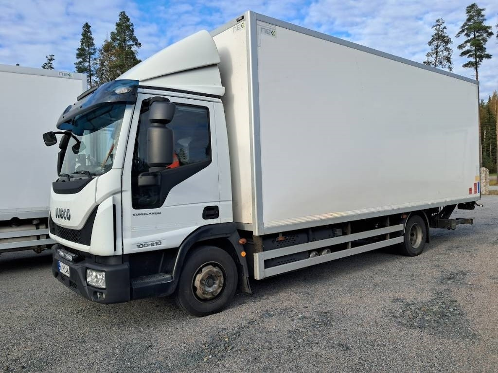 Iveco Eurocargo 100 E21 - Kamion sandučar: slika Iveco Eurocargo 100 E21 - Kamion sandučar Iveco Eurocargo 100 E21 - Kamion sandučar: slika Iveco Eurocargo 100 E21 - Kamion sandučar
