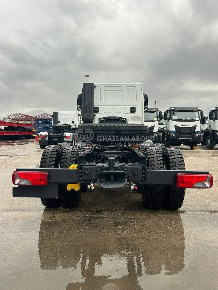 IVECO T-WAY Chassis 6×4 – GVW 33.5 Ton approx. (Tyres 12.00R20) Wheelbase 4200 MY25 - Kamion-šasija: slika IVECO T-WAY Chassis 6×4 – GVW 33.5 Ton approx. (Tyres 12.00R20) Wheelbase 4200 MY25 - Kamion-šasija IVECO T-WAY Chassis 6×4 – GVW 33.5 Ton approx. (Tyres 12.00R20) Wheelbase 4200 MY25 - Kamion-šasija: slika IVECO T-WAY Chassis 6×4 – GVW 33.5 Ton approx. (Tyres 12.00R20) Wheelbase 4200 MY25 - Kamion-šasija