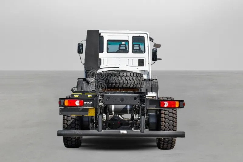 Iveco EuroCargo ML150 4x4 Chassis - Kamion-šasija: slika Iveco EuroCargo ML150 4x4 Chassis - Kamion-šasija Iveco EuroCargo ML150 4x4 Chassis - Kamion-šasija: slika Iveco EuroCargo ML150 4x4 Chassis - Kamion-šasija