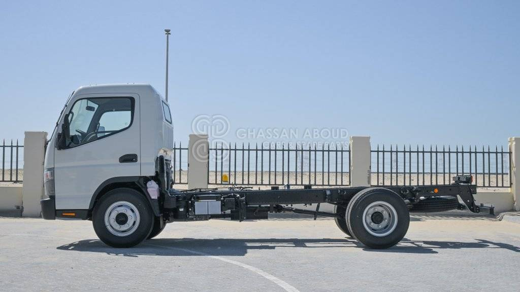 Kamion-šasija MITSUBISHI CANTER CHASSIS,170L TANK (4×2) 4.2 TON DIESEL MY24: slika Kamion-šasija MITSUBISHI CANTER CHASSIS,170L TANK (4×2) 4.2 TON DIESEL MY24