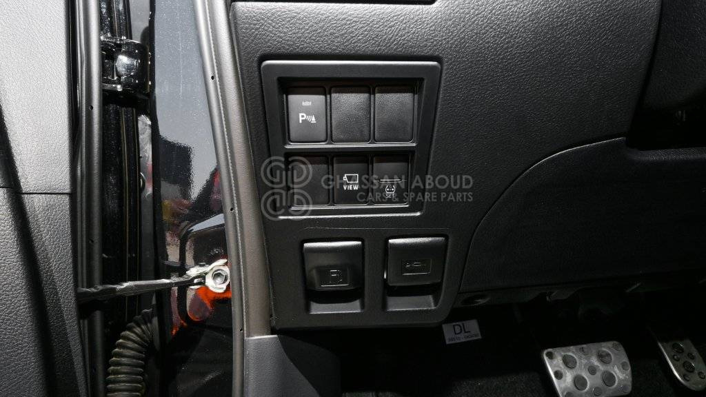 Pick-up TOYOTA HILUX DC 2.8L DIESEL 4X4 GR-S A/T MY24: slika Pick-up TOYOTA HILUX DC 2.8L DIESEL 4X4 GR-S A/T MY24
