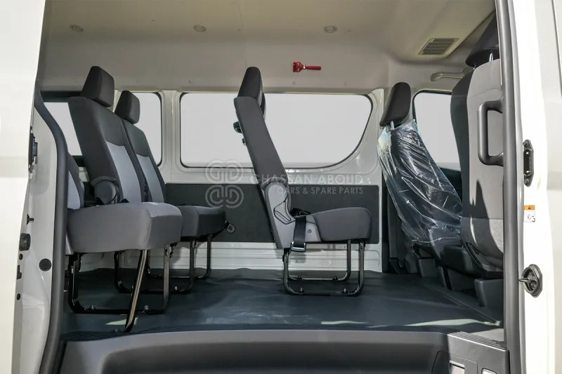 Putnički kombi Toyota Hiace   HIGH ROOF: slika Putnički kombi Toyota Hiace   HIGH ROOF