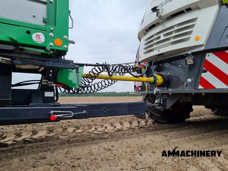 Claas Jaguar 940 - Silažni kombajn: slika Claas Jaguar 940 - Silažni kombajn Claas Jaguar 940 - Silažni kombajn: slika Claas Jaguar 940 - Silažni kombajn