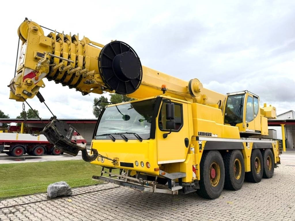 Liebherr LTM 1070-4.2 - Autodizalica za sve terene: slika Liebherr LTM 1070-4.2 - Autodizalica za sve terene Liebherr LTM 1070-4.2 - Autodizalica za sve terene: slika Liebherr LTM 1070-4.2 - Autodizalica za sve terene