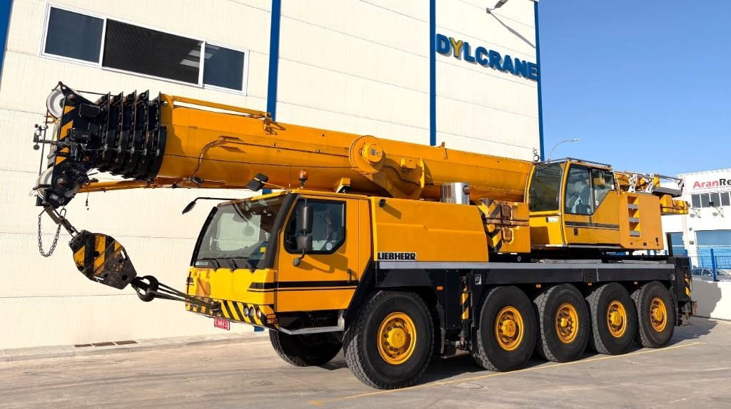 Liebherr LTM 1095-5.1 - Autodizalica za sve terene: slika Liebherr LTM 1095-5.1 - Autodizalica za sve terene Liebherr LTM 1095-5.1 - Autodizalica za sve terene: slika Liebherr LTM 1095-5.1 - Autodizalica za sve terene