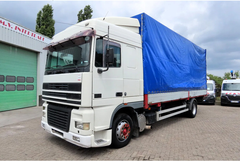 DAF XF 95.430 Manual diesel injection! Manual gearbox! - Kamion s ceradom: slika DAF XF 95.430 Manual diesel injection! Manual gearbox! - Kamion s ceradom DAF XF 95.430 Manual diesel injection! Manual gearbox! - Kamion s ceradom: slika DAF XF 95.430 Manual diesel injection! Manual gearbox! - Kamion s ceradom