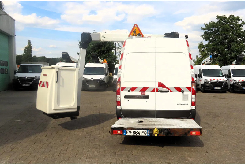 Dostavno vozilo Renault Master 10,5 m 3 SEATS, KLUBB, 3500 kg, euro6: slika Dostavno vozilo Renault Master 10,5 m 3 SEATS, KLUBB, 3500 kg, euro6