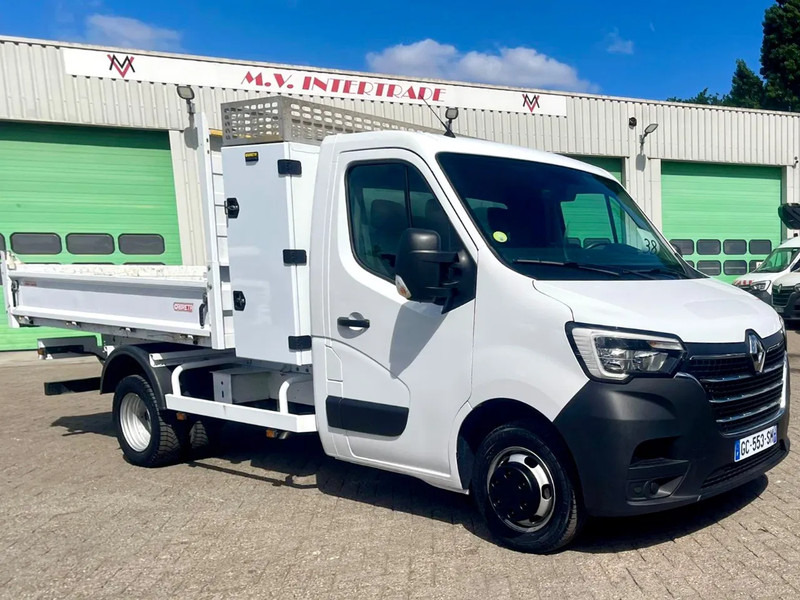Renault Master 2021 3 seats, Great condition ! EURO 6 - Mali kamion kiper: slika Renault Master 2021 3 seats, Great condition ! EURO 6 - Mali kamion kiper Renault Master 2021 3 seats, Great condition ! EURO 6 - Mali kamion kiper: slika Renault Master 2021 3 seats, Great condition ! EURO 6 - Mali kamion kiper