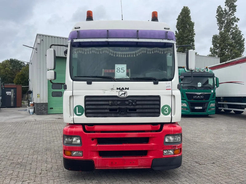 MAN TGA 18.410 EURO2 , Manual injection, FRIGO - Tegljač: slika MAN TGA 18.410 EURO2 , Manual injection, FRIGO - Tegljač MAN TGA 18.410 EURO2 , Manual injection, FRIGO - Tegljač: slika MAN TGA 18.410 EURO2 , Manual injection, FRIGO - Tegljač