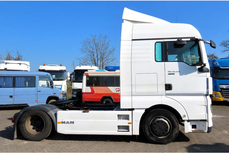 MAN TGX 14.440 EVV EURO5, RETARDER, FRIGO, 2 beds - Tegljač: slika MAN TGX 14.440 EVV EURO5, RETARDER, FRIGO, 2 beds - Tegljač MAN TGX 14.440 EVV EURO5, RETARDER, FRIGO, 2 beds - Tegljač: slika MAN TGX 14.440 EVV EURO5, RETARDER, FRIGO, 2 beds - Tegljač