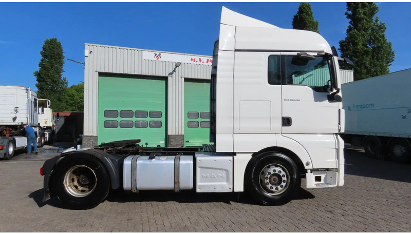 Tegljač MAN TGX 14.440 RETARDER, 2 tanks, GREAT CONDITION!: slika Tegljač MAN TGX 14.440 RETARDER, 2 tanks, GREAT CONDITION!