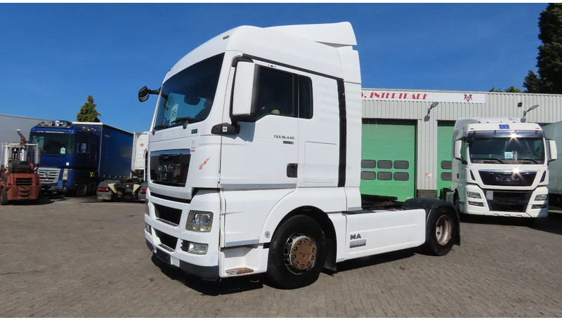 MAN TGX 18.440 Retarder, 2 tanks!! Great conditIon! - Tegljač: slika MAN TGX 18.440 Retarder, 2 tanks!! Great conditIon! - Tegljač MAN TGX 18.440 Retarder, 2 tanks!! Great conditIon! - Tegljač: slika MAN TGX 18.440 Retarder, 2 tanks!! Great conditIon! - Tegljač