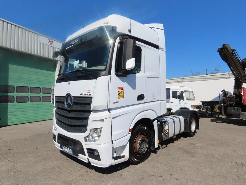 Mercedes-Benz Actros 1851 RETARDER, EVV, 831300 km original! RETARDER, 2 tanks - Tegljač: slika Mercedes-Benz Actros 1851 RETARDER, EVV, 831300 km original! RETARDER, 2 tanks - Tegljač Mercedes-Benz Actros 1851 RETARDER, EVV, 831300 km original! RETARDER, 2 tanks - Tegljač: slika Mercedes-Benz Actros 1851 RETARDER, EVV, 831300 km original! RETARDER, 2 tanks - Tegljač