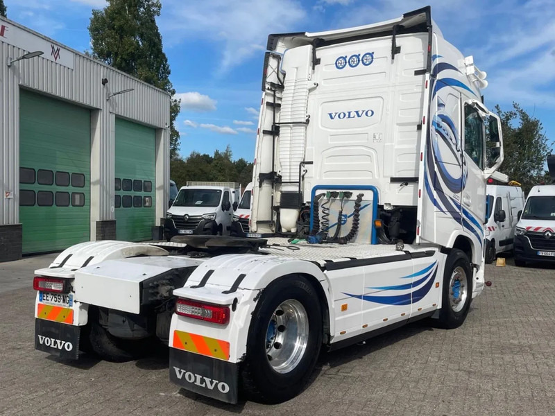 Volvo FH 500 Real leather, FRIGO, ACC, ! ROYAL TRUCK! APK till 07-04-2026 - Tegljač: slika Volvo FH 500 Real leather, FRIGO, ACC, ! ROYAL TRUCK! APK till 07-04-2026 - Tegljač Volvo FH 500 Real leather, FRIGO, ACC, ! ROYAL TRUCK! APK till 07-04-2026 - Tegljač: slika Volvo FH 500 Real leather, FRIGO, ACC, ! ROYAL TRUCK! APK till 07-04-2026 - Tegljač