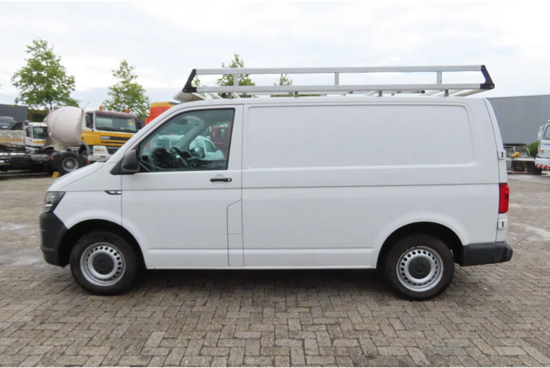 Volkswagen Transporter 2.0 TDI, Airco, 3 peson, APK tot 06/06/2026 - Mali kombi: slika Volkswagen Transporter 2.0 TDI, Airco, 3 peson, APK tot 06/06/2026 - Mali kombi Volkswagen Transporter 2.0 TDI, Airco, 3 peson, APK tot 06/06/2026 - Mali kombi: slika Volkswagen Transporter 2.0 TDI, Airco, 3 peson, APK tot 06/06/2026 - Mali kombi