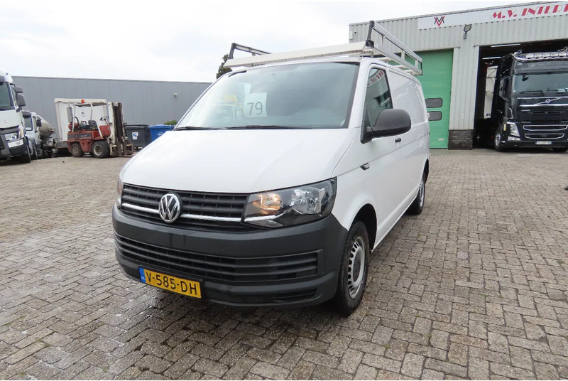 Volkswagen Transporter 2.0 TDI Airco, 3 peson, APK tot 06/06/2026 - Mali kombi: slika Volkswagen Transporter 2.0 TDI Airco, 3 peson, APK tot 06/06/2026 - Mali kombi Volkswagen Transporter 2.0 TDI Airco, 3 peson, APK tot 06/06/2026 - Mali kombi: slika Volkswagen Transporter 2.0 TDI Airco, 3 peson, APK tot 06/06/2026 - Mali kombi