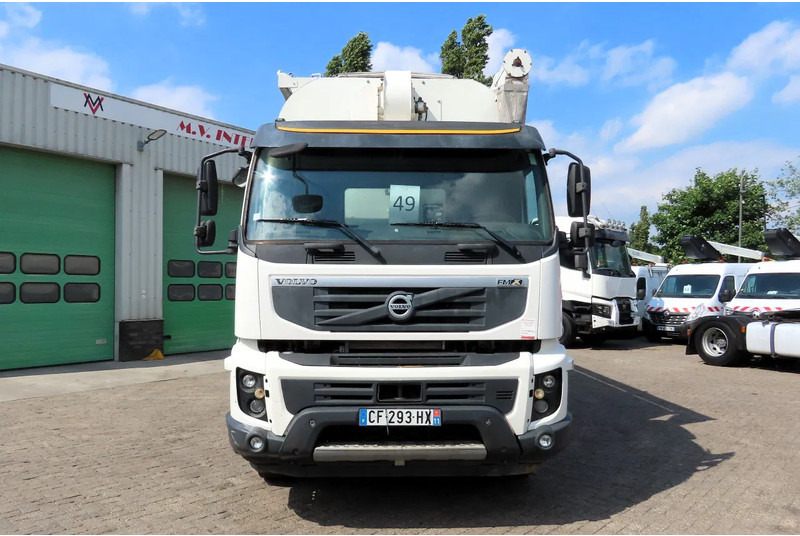 Volvo FMX 450 8x4 AUGER, radio control, 7 COMP. Full Volvo Service! . EXCELLENT condition - Kamion cisterna: slika Volvo FMX 450 8x4 AUGER, radio control, 7 COMP. Full Volvo Service! . EXCELLENT condition - Kamion cisterna Volvo FMX 450 8x4 AUGER, radio control, 7 COMP. Full Volvo Service! . EXCELLENT condition - Kamion cisterna: slika Volvo FMX 450 8x4 AUGER, radio control, 7 COMP. Full Volvo Service! . EXCELLENT condition - Kamion cisterna
