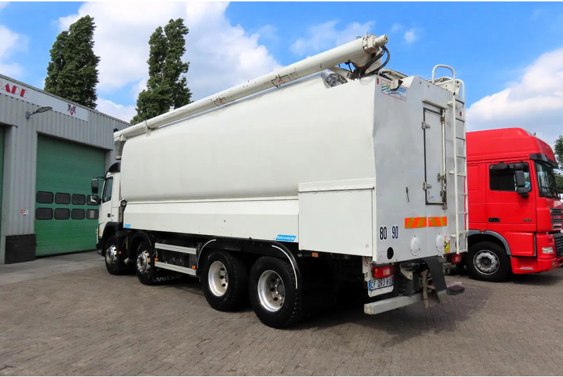 Kamion cisterna Volvo FMX 450 8x4 AUGER, radio control, 7 COMP. Full Volvo Service! . EXCELLENT condition: slika Kamion cisterna Volvo FMX 450 8x4 AUGER, radio control, 7 COMP. Full Volvo Service! . EXCELLENT condition