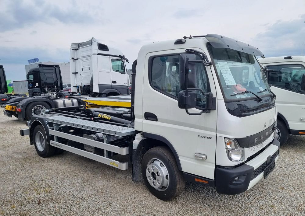 FUSO Canter 9c18AMT - Kamion s kukastom dizalicom: slika FUSO Canter 9c18AMT - Kamion s kukastom dizalicom FUSO Canter 9c18AMT - Kamion s kukastom dizalicom: slika FUSO Canter 9c18AMT - Kamion s kukastom dizalicom