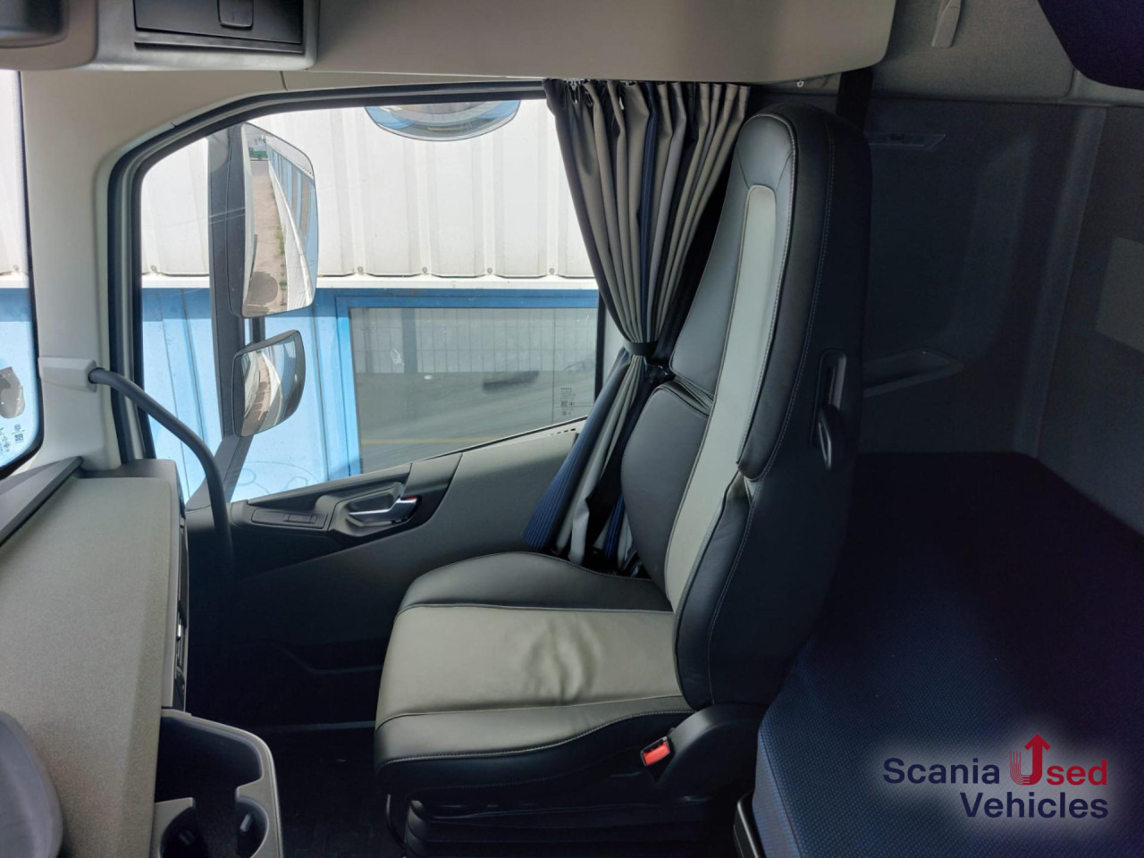 VOLVO FH 500 T4x2 Globetrotter XL - Tegljač: slika VOLVO FH 500 T4x2 Globetrotter XL - Tegljač VOLVO FH 500 T4x2 Globetrotter XL - Tegljač: slika VOLVO FH 500 T4x2 Globetrotter XL - Tegljač