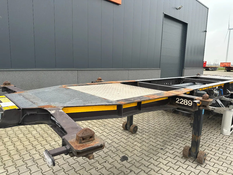 Transporter kontejnera/ Poluprikolica s izmjenjivim sanducima Burg 20FT ADR (EX/II, EX/III, FL, AT) Chassis, Empty weight : 3.690kg, SAF INTRADISC, 2x Liftaxle, NL-chassis: slika Transporter kontejnera/ Poluprikolica s izmjenjivim sanducima Burg 20FT ADR (EX/II, EX/III, FL, AT) Chassis, Empty weight : 3.690kg, SAF INTRADISC, 2x Liftaxle, NL-chassis