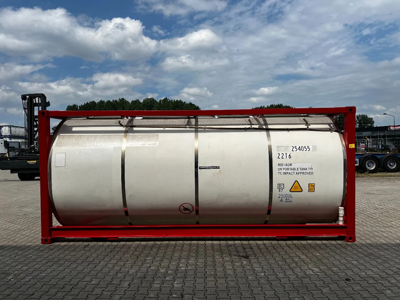 CIMC 20FT ISO, 25.100L/1-COMP/3 BAFFELS/4 manholes, ADR - Cisterna za skladištenje: slika CIMC 20FT ISO, 25.100L/1-COMP/3 BAFFELS/4 manholes, ADR - Cisterna za skladištenje CIMC 20FT ISO, 25.100L/1-COMP/3 BAFFELS/4 manholes, ADR - Cisterna za skladištenje: slika CIMC 20FT ISO, 25.100L/1-COMP/3 BAFFELS/4 manholes, ADR - Cisterna za skladištenje