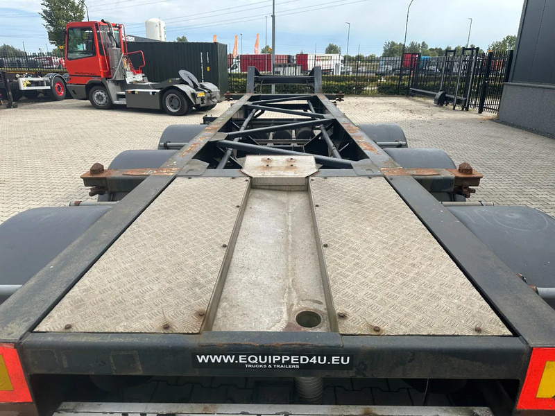 Diversen 20FT GOOSENECK ADR CHASSIS, BPW + DISC, ADR (FL, AT, OX), 5x available - Transporter kontejnera/ Poluprikolica s izmjenjivim sanducima: slika Diversen 20FT GOOSENECK ADR CHASSIS, BPW + DISC, ADR (FL, AT, OX), 5x available - Transporter kontejnera/ Poluprikolica s izmjenjivim sanducima Diversen 20FT GOOSENECK ADR CHASSIS, BPW + DISC, ADR (FL, AT, OX), 5x available - Transporter kontejnera/ Poluprikolica s izmjenjivim sanducima: slika Diversen 20FT GOOSENECK ADR CHASSIS, BPW + DISC, ADR (FL, AT, OX), 5x available - Transporter kontejnera/ Poluprikolica s izmjenjivim sanducima