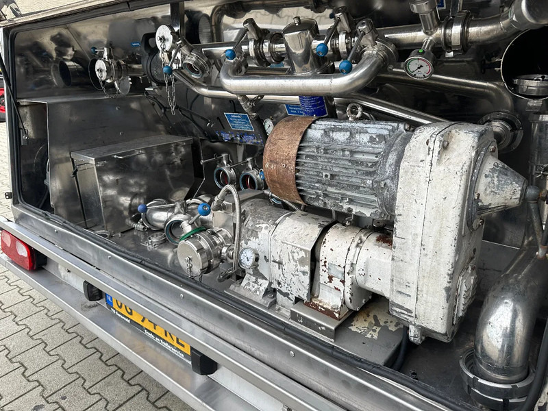 Feldbinder LEVENSMIDDELEN / FOOD / LEBENSMITTEL / 33.500L / 3-COMP / POMP / NL-trailer / APK: 09-2026, 10x beschikbaar - Poluprikolica cisterna: slika Feldbinder LEVENSMIDDELEN / FOOD / LEBENSMITTEL / 33.500L / 3-COMP / POMP / NL-trailer / APK: 09-2026, 10x beschikbaar - Poluprikolica cisterna Feldbinder LEVENSMIDDELEN / FOOD / LEBENSMITTEL / 33.500L / 3-COMP / POMP / NL-trailer / APK: 09-2026, 10x beschikbaar - Poluprikolica cisterna: slika Feldbinder LEVENSMIDDELEN / FOOD / LEBENSMITTEL / 33.500L / 3-COMP / POMP / NL-trailer / APK: 09-2026, 10x beschikbaar - Poluprikolica cisterna