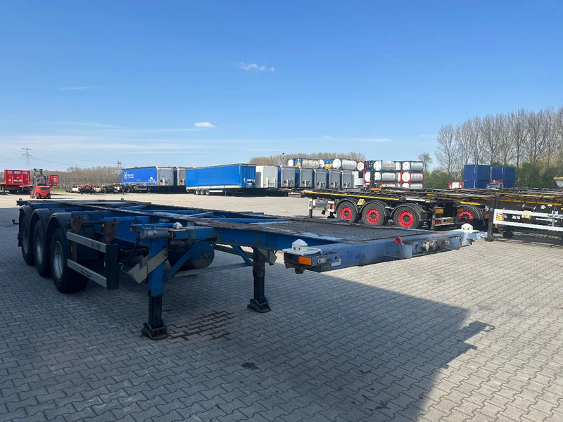 Groenewegen 20FT/30FT, ADR (EX/II, EX/III, FL, OX, AT), drum, NL-Chassis - Transporter kontejnera/ Poluprikolica s izmjenjivim sanducima: slika Groenewegen 20FT/30FT, ADR (EX/II, EX/III, FL, OX, AT), drum, NL-Chassis - Transporter kontejnera/ Poluprikolica s izmjenjivim sanducima Groenewegen 20FT/30FT, ADR (EX/II, EX/III, FL, OX, AT), drum, NL-Chassis - Transporter kontejnera/ Poluprikolica s izmjenjivim sanducima: slika Groenewegen 20FT/30FT, ADR (EX/II, EX/III, FL, OX, AT), drum, NL-Chassis - Transporter kontejnera/ Poluprikolica s izmjenjivim sanducima
