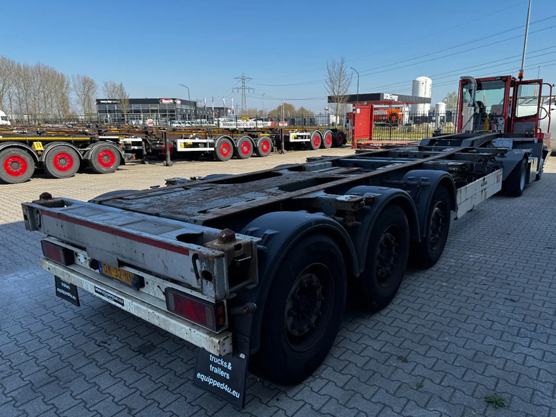 Schmitz Cargobull 40FT HC-chassis, SAF + disc, liftaxle, extendable at the rear, NL-chassis - Transporter kontejnera/ Poluprikolica s izmjenjivim sanducima: slika Schmitz Cargobull 40FT HC-chassis, SAF + disc, liftaxle, extendable at the rear, NL-chassis - Transporter kontejnera/ Poluprikolica s izmjenjivim sanducima Schmitz Cargobull 40FT HC-chassis, SAF + disc, liftaxle, extendable at the rear, NL-chassis - Transporter kontejnera/ Poluprikolica s izmjenjivim sanducima: slika Schmitz Cargobull 40FT HC-chassis, SAF + disc, liftaxle, extendable at the rear, NL-chassis - Transporter kontejnera/ Poluprikolica s izmjenjivim sanducima