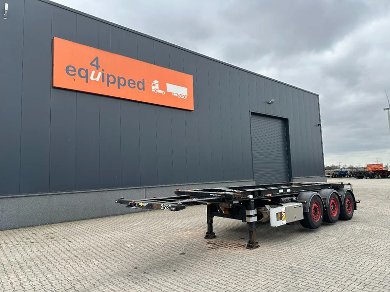 Van Hool 20FT Tipping-chassis, ADR (EX/II, EX/III, FL, AT, OX), SAF, 2 liftaxles - Transporter kontejnera/ Poluprikolica s izmjenjivim sanducima: slika Van Hool 20FT Tipping-chassis, ADR (EX/II, EX/III, FL, AT, OX), SAF, 2 liftaxles - Transporter kontejnera/ Poluprikolica s izmjenjivim sanducima Van Hool 20FT Tipping-chassis, ADR (EX/II, EX/III, FL, AT, OX), SAF, 2 liftaxles - Transporter kontejnera/ Poluprikolica s izmjenjivim sanducima: slika Van Hool 20FT Tipping-chassis, ADR (EX/II, EX/III, FL, AT, OX), SAF, 2 liftaxles - Transporter kontejnera/ Poluprikolica s izmjenjivim sanducima