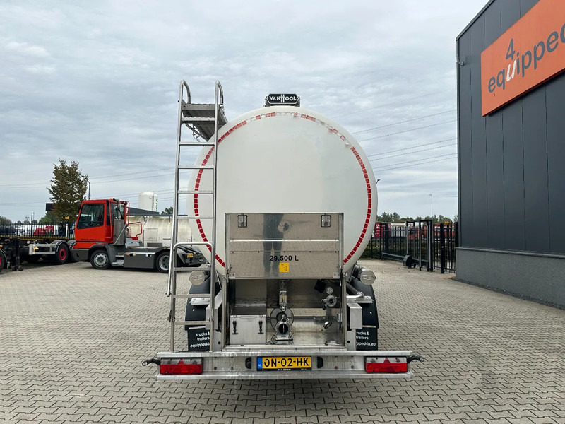 Van Hool FOOD / RVS chassis / empty weight: 5.860kg / 29.500L / 1-comp.+ 1 baffel / discbrakes / NL / APK: 05/2026 - Poluprikolica cisterna: slika Van Hool FOOD / RVS chassis / empty weight: 5.860kg / 29.500L / 1-comp.+ 1 baffel / discbrakes / NL / APK: 05/2026 - Poluprikolica cisterna Van Hool FOOD / RVS chassis / empty weight: 5.860kg / 29.500L / 1-comp.+ 1 baffel / discbrakes / NL / APK: 05/2026 - Poluprikolica cisterna: slika Van Hool FOOD / RVS chassis / empty weight: 5.860kg / 29.500L / 1-comp.+ 1 baffel / discbrakes / NL / APK: 05/2026 - Poluprikolica cisterna