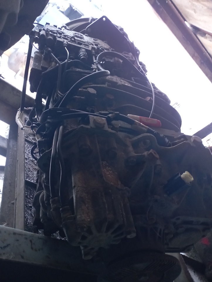 DAF XF105 - Mjenjač za Kamion-šasija: slika DAF XF105 - Mjenjač za Kamion-šasija DAF XF105 - Mjenjač za Kamion-šasija: slika DAF XF105 - Mjenjač za Kamion-šasija