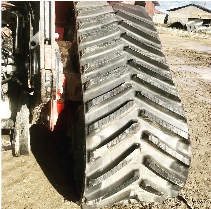 CASE IH Quatrac 30"x6"x42 & 36"x6"x42 - Gusjenice za Traktor gusjeničar: slika CASE IH Quatrac 30"x6"x42 & 36"x6"x42 - Gusjenice za Traktor gusjeničar CASE IH Quatrac 30"x6"x42 & 36"x6"x42 - Gusjenice za Traktor gusjeničar: slika CASE IH Quatrac 30"x6"x42 & 36"x6"x42 - Gusjenice za Traktor gusjeničar