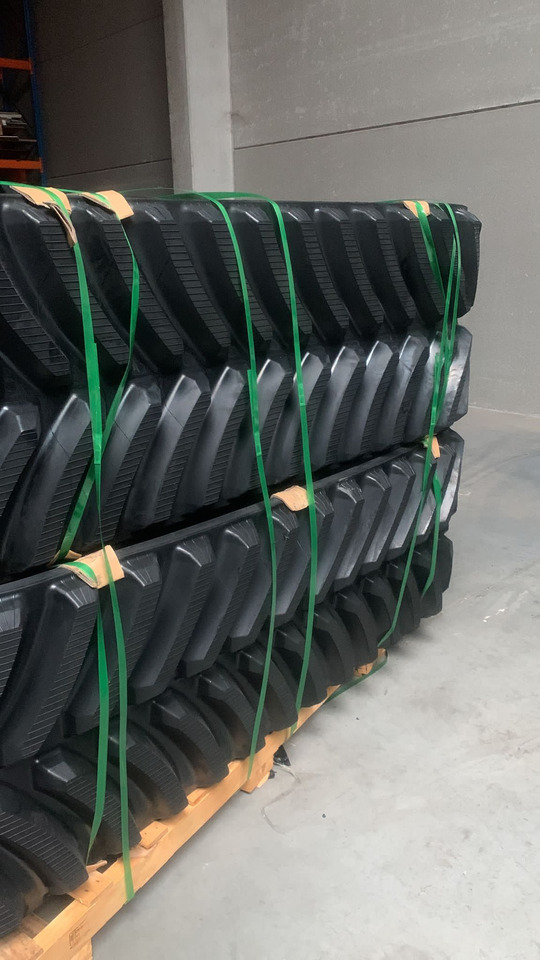 Rubber track for Challenger MT800 and FENDT MT1100 30" and 36" - Gusjenice za Poljoprivredni strojevi: slika Rubber track for Challenger MT800 and FENDT MT1100 30" and 36" - Gusjenice za Poljoprivredni strojevi Rubber track for Challenger MT800 and FENDT MT1100 30" and 36" - Gusjenice za Poljoprivredni strojevi: slika Rubber track for Challenger MT800 and FENDT MT1100 30" and 36" - Gusjenice za Poljoprivredni strojevi