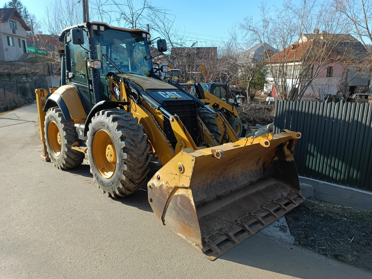 Rovokopač-utovarivač Caterpillar 444 F2: slika Rovokopač-utovarivač Caterpillar 444 F2