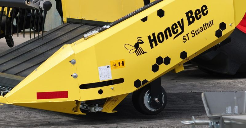Zakup  Honey Bee ST 36 - BANDSCHWADMÄHWERK Honey Bee ST 36 - BANDSCHWADMÄHWERK: slika Zakup  Honey Bee ST 36 - BANDSCHWADMÄHWERK Honey Bee ST 36 - BANDSCHWADMÄHWERK