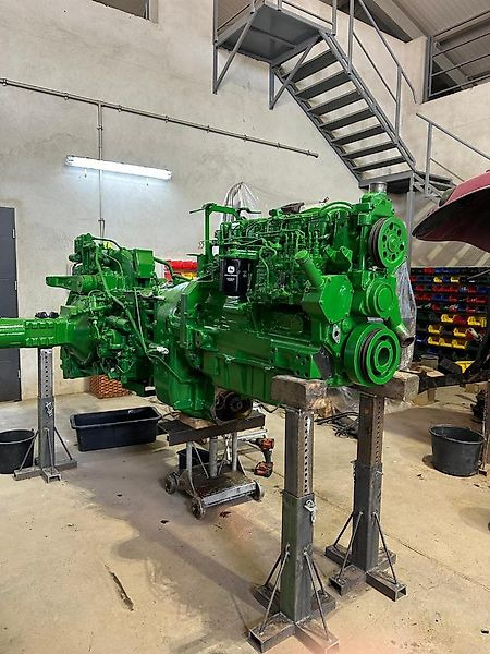 John Deere 4955 - Traktor: slika John Deere 4955 - Traktor John Deere 4955 - Traktor: slika John Deere 4955 - Traktor