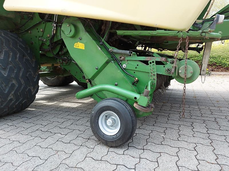 Rolo balirka Krone COMPRIMA CF 155 XC X: slika Rolo balirka Krone COMPRIMA CF 155 XC X