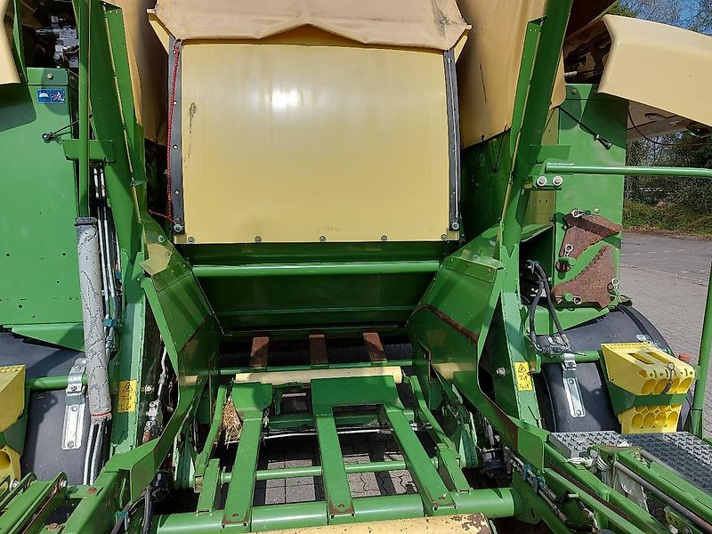 Rolo balirka Krone COMPRIMA CF 155 XC X: slika Rolo balirka Krone COMPRIMA CF 155 XC X