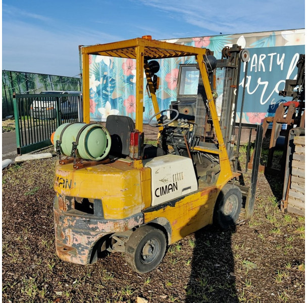 Ciman A15 - Plinski viličar: slika Ciman A15 - Plinski viličar Ciman A15 - Plinski viličar: slika Ciman A15 - Plinski viličar