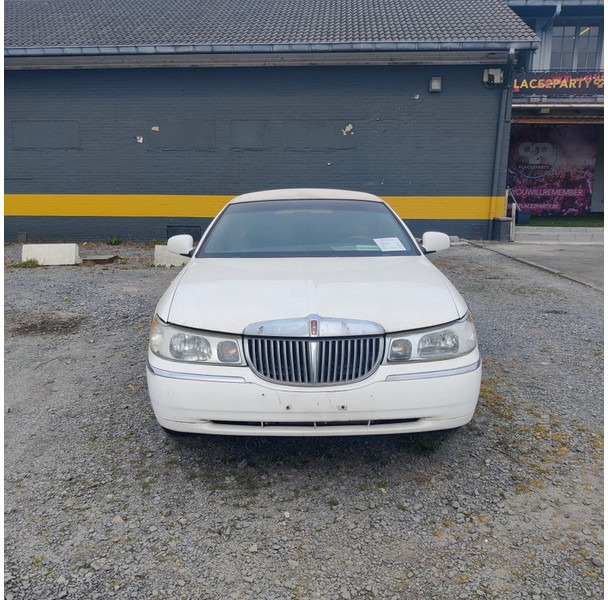 Lincoln FM81 - Automobil: slika Lincoln FM81 - Automobil Lincoln FM81 - Automobil: slika Lincoln FM81 - Automobil