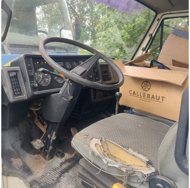 MAN 12250 - Kamion s otvorenim sandukom: slika MAN 12250 - Kamion s otvorenim sandukom MAN 12250 - Kamion s otvorenim sandukom: slika MAN 12250 - Kamion s otvorenim sandukom