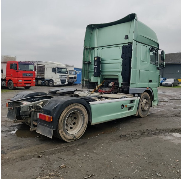 DAF 105.510 - Tegljač: slika DAF 105.510 - Tegljač DAF 105.510 - Tegljač: slika DAF 105.510 - Tegljač