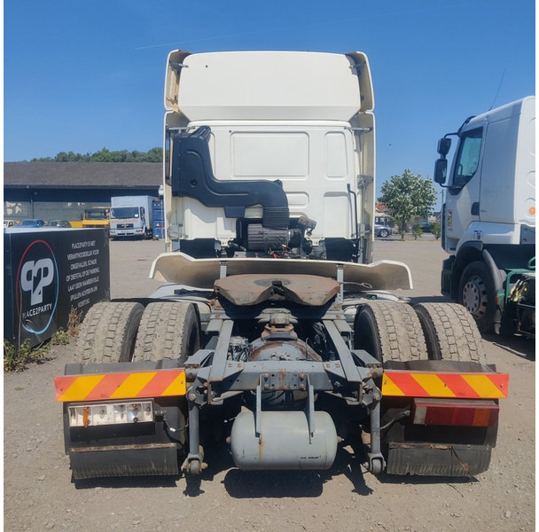 DAF CF - Tegljač: slika DAF CF - Tegljač DAF CF - Tegljač: slika DAF CF - Tegljač