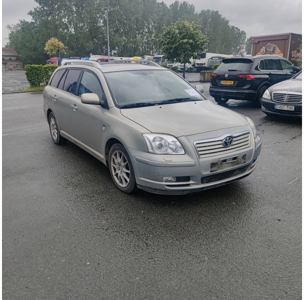 Toyota Avensis - Automobil: slika Toyota Avensis - Automobil Toyota Avensis - Automobil: slika Toyota Avensis - Automobil